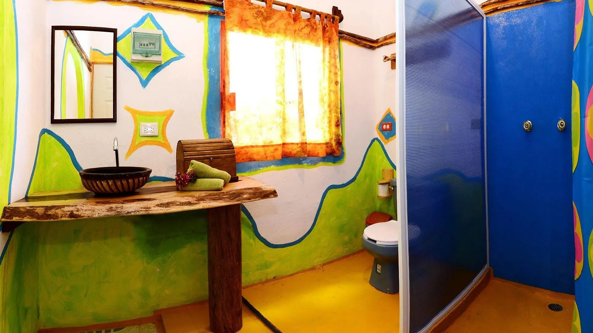 Adventure Experience Hotel Playa del Carmen 3*,